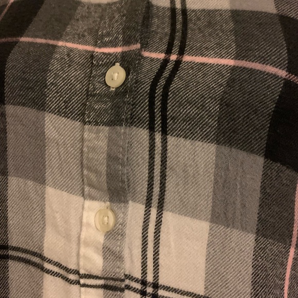 Aerie- Black/White Button Down Flannel - Picture 4 of 8